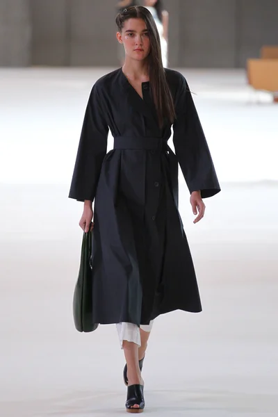 Look 26